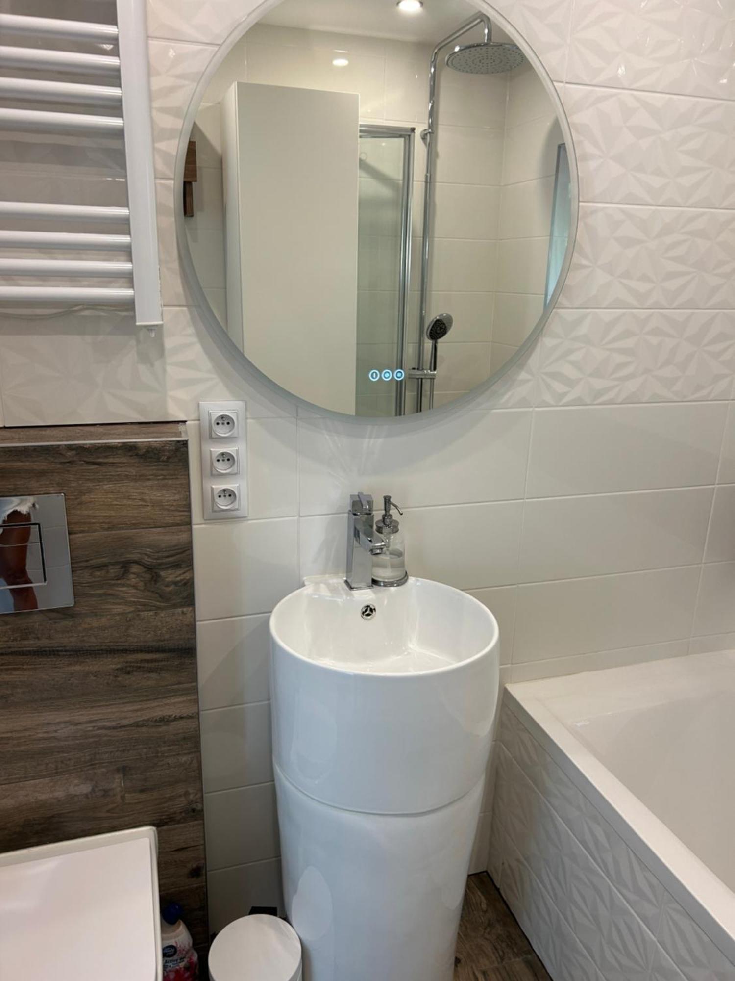Belle Chambre Privee Avec Le Jardin Privatif Et Le Jacuzzi Cavalaire-sur-Mer Exterior photo