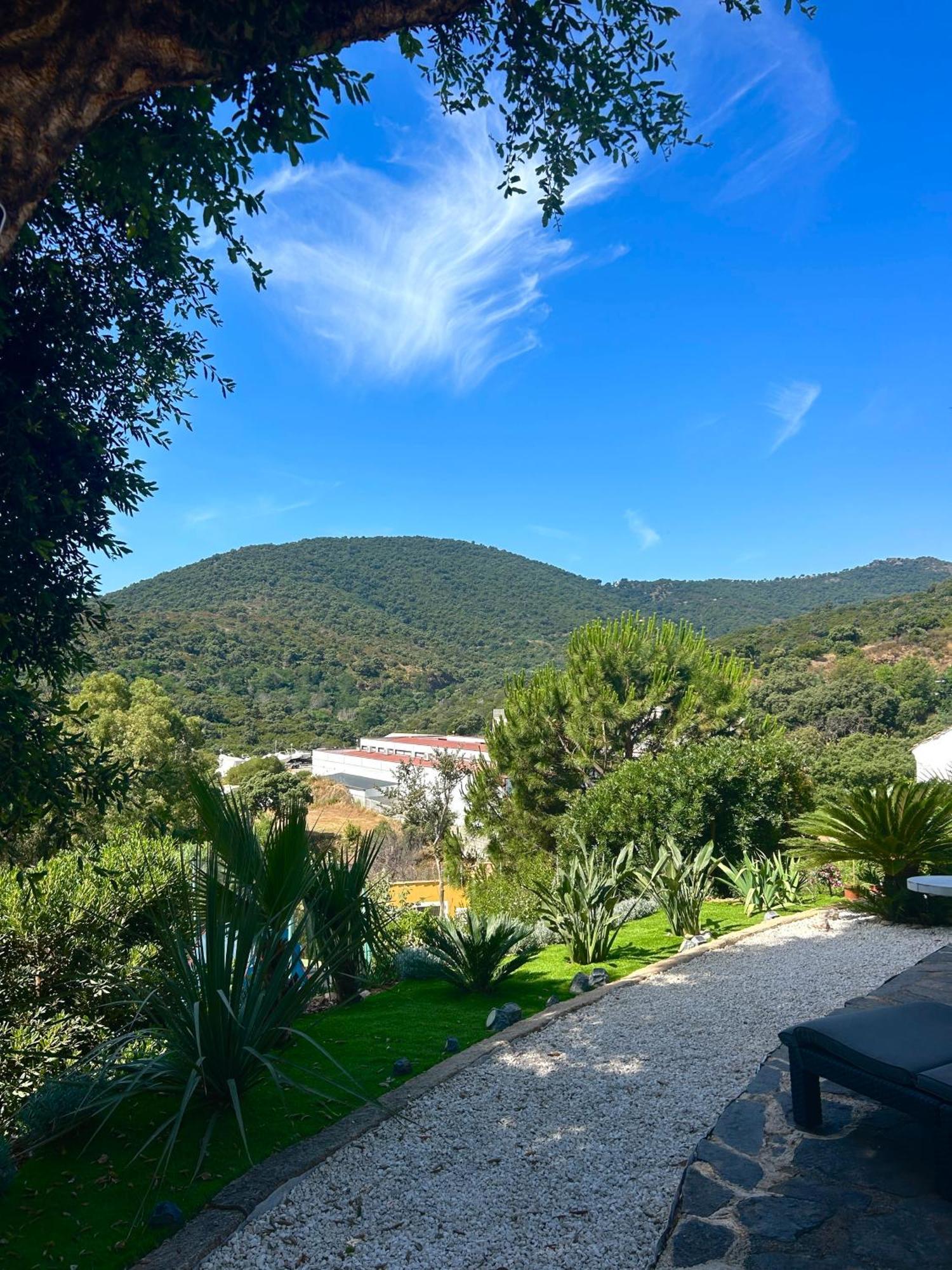 Belle Chambre Privee Avec Le Jardin Privatif Et Le Jacuzzi Cavalaire-sur-Mer Exterior photo