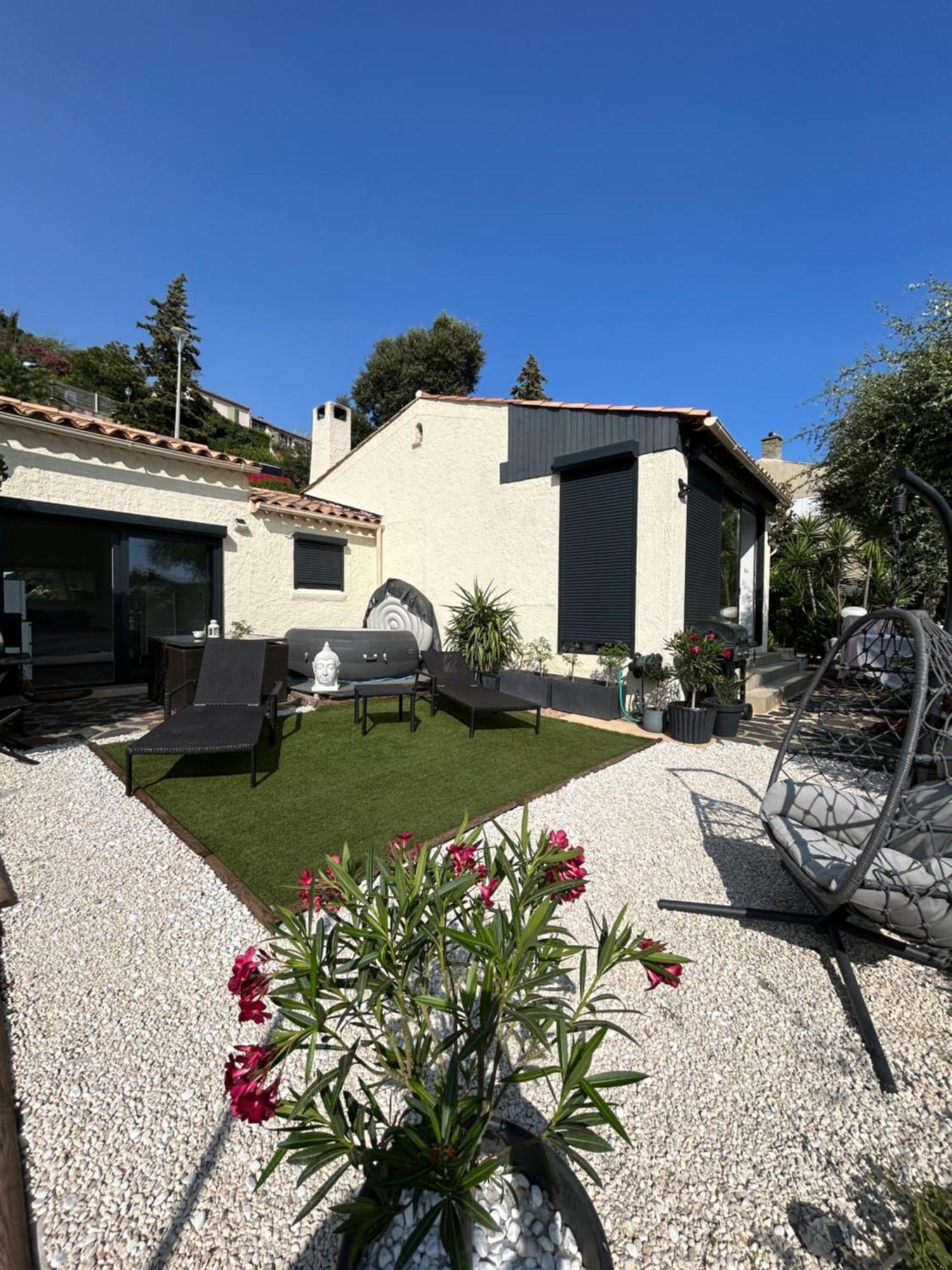 Belle Chambre Privee Avec Le Jardin Privatif Et Le Jacuzzi Cavalaire-sur-Mer Exterior photo